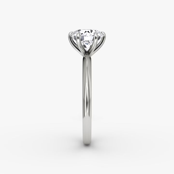 The Knife-Edge Round Brilliant Engagement Ring