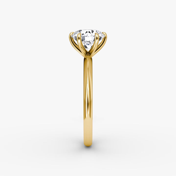 The Knife-Edge Round Brilliant Engagement Ring
